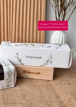 Praline Chocolate in Cabana Box- Maroon Flowery - Image 8