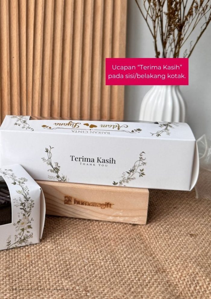Praline Chocolate in Cabana Box- Maroon Flowery - Image 8