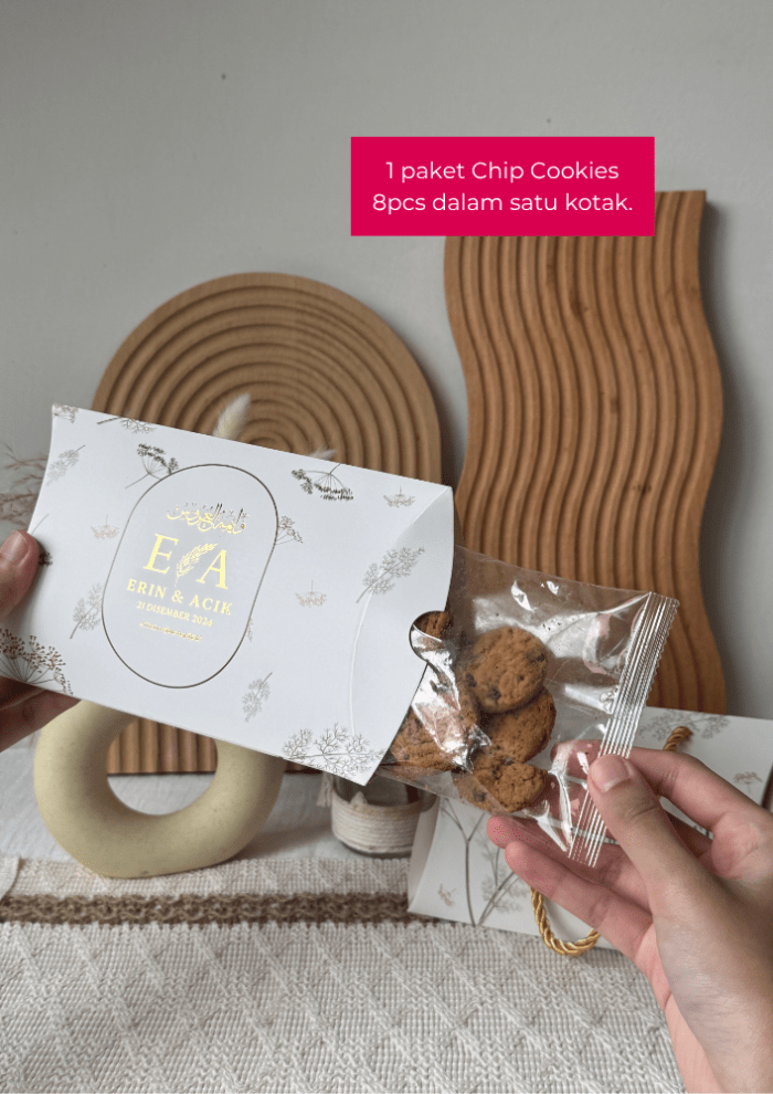 Chip Cookies In Pillow Box - Classic Petals - Image 3